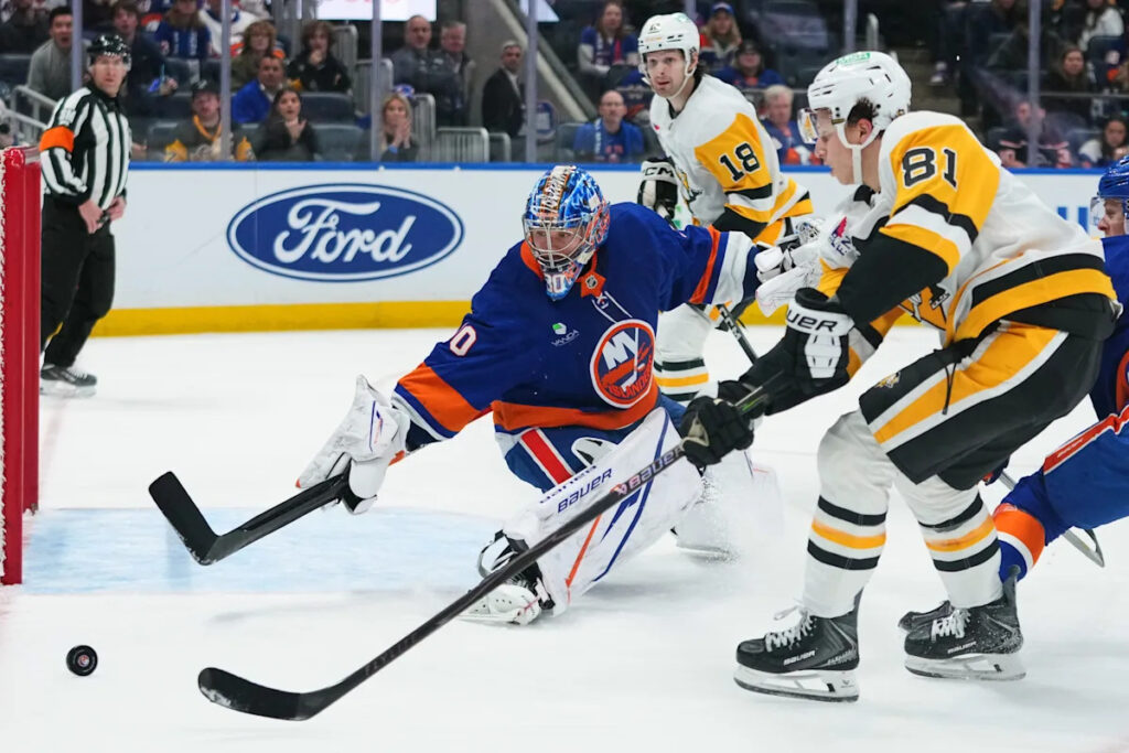 Penguins blitz the Islanders to win a big game in the East playoff race