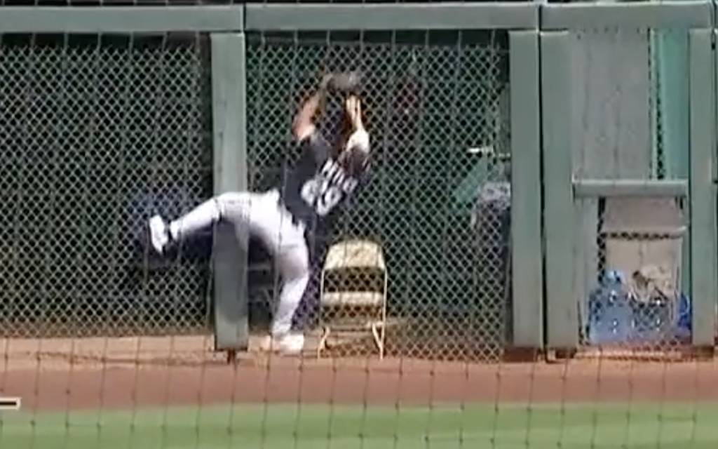 White Sox topple Dodgers 7-2, but it comes at a price White Sox topple Dodgers 7-2, but it comes at a price