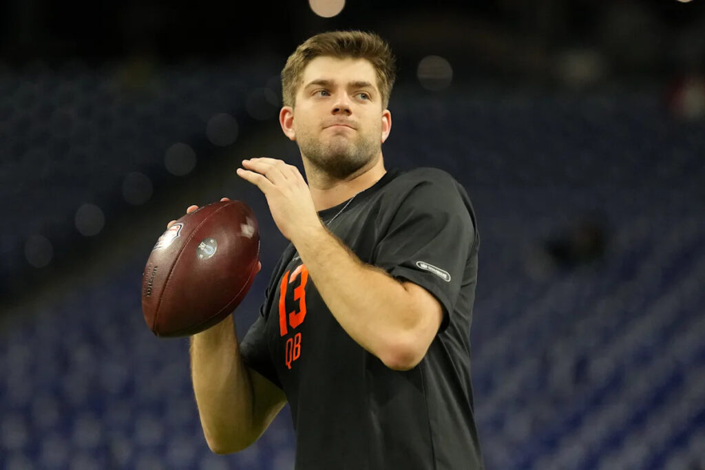 Garrett Nussmeier makes his case to be QB2 in the 2026 NFL Draft Garrett Nussmeier makes his case to be QB2 in the 2026 NFL Draft