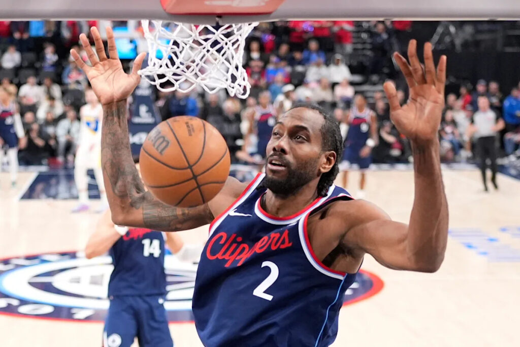 Leonard scores 29 as the Clippers beat the Pacers 130-107 for a third straight win Leonard scores 29 as the Clippers beat the Pacers 130-107 for a third straight win