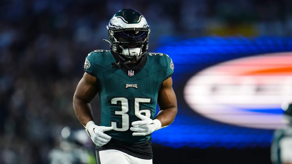 Boston Scott announces his retirement