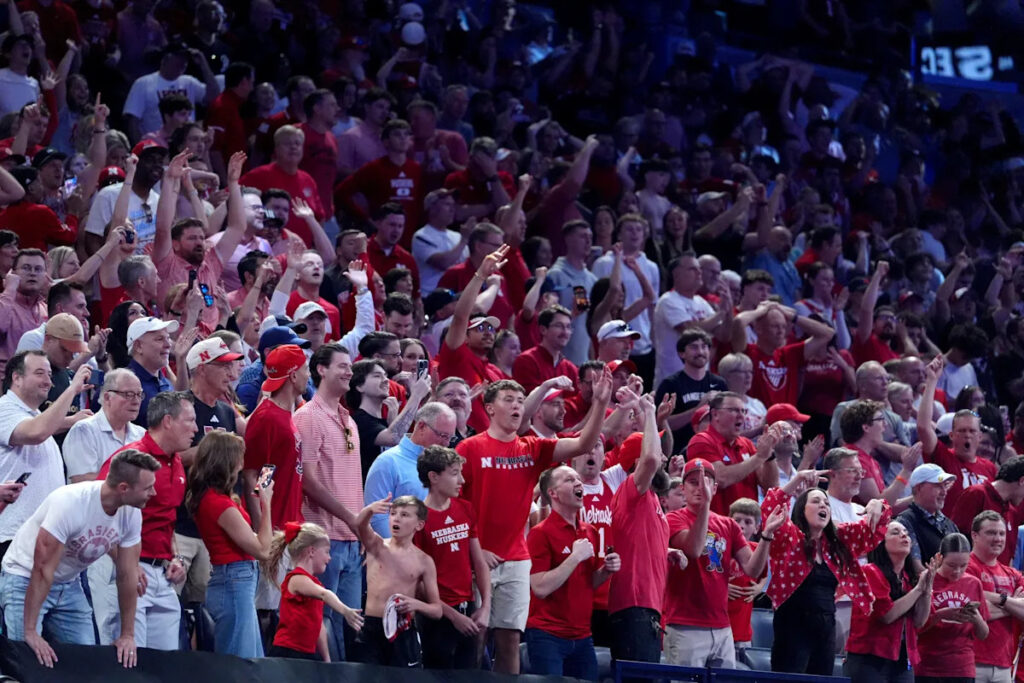 41 years in the making: Nebraska players celebrate March Madness win with longtime announcer 41 years in the making: Nebraska players celebrate March Madness win with longtime announcer
