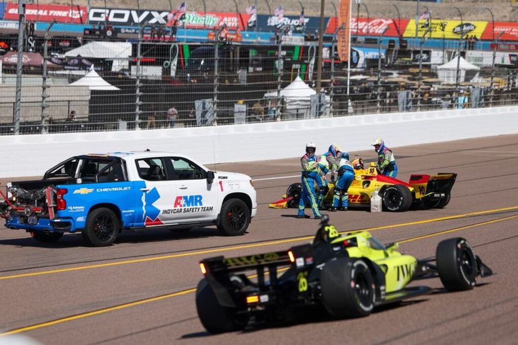 Winners and losers from an action-packed IndyCar race at Phoenix