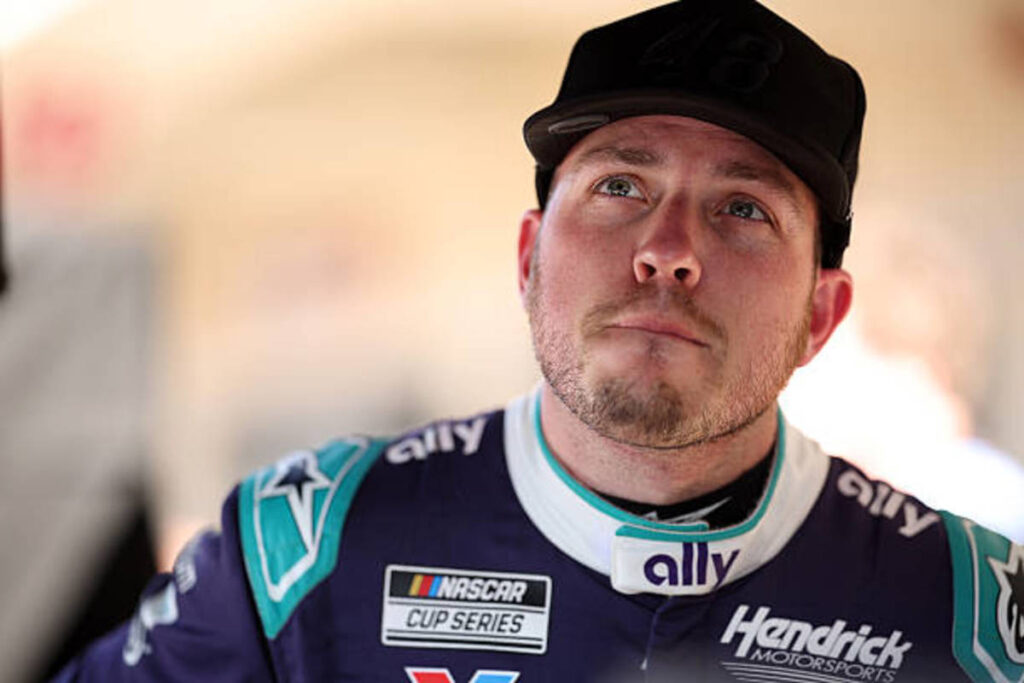 Alex Bowman Exits COTA Race Due to Sickness; Myatt Snider Steps in for Final Laps