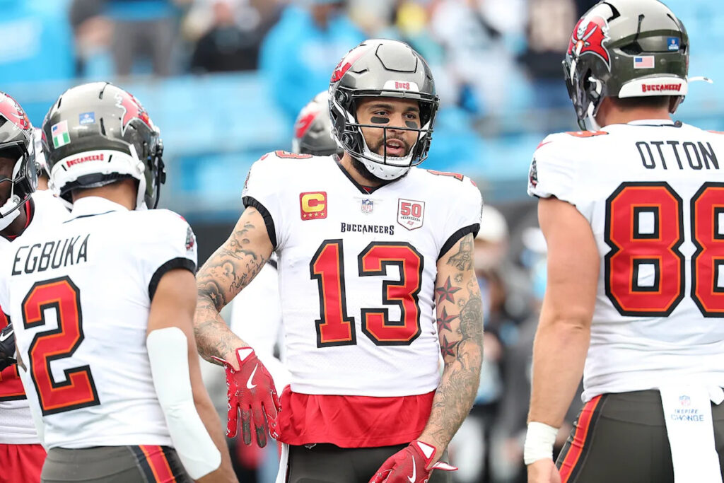 The 49ers found a creative way to structure Mike Evans’ contract The 49ers found a creative way to structure Mike Evans’ contract