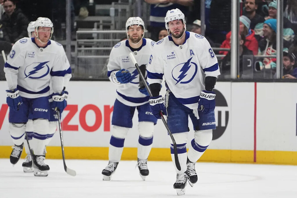 Nikita Kucherov nets a hat trick and 2 assists as the Lightning beat the Kraken 6-2