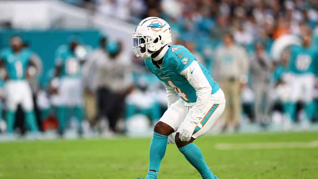 Soon-to-be free agent CB Kader Kohou cleared for football activities