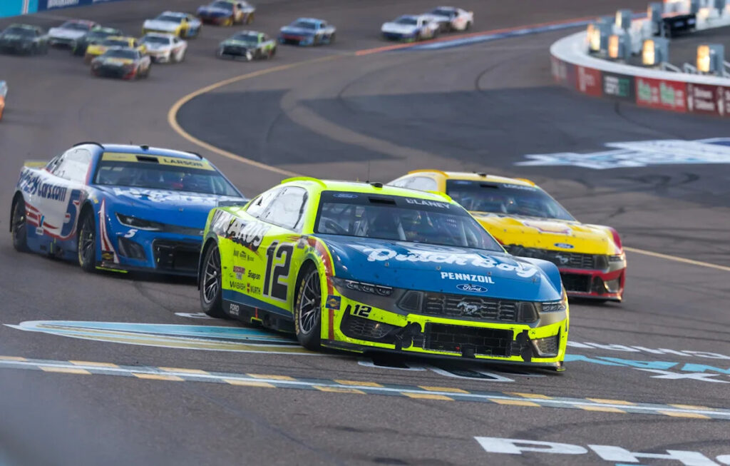 2026 NASCAR Cup Series Phoenix Entry List: Straight Talk Wireless 500 Drivers