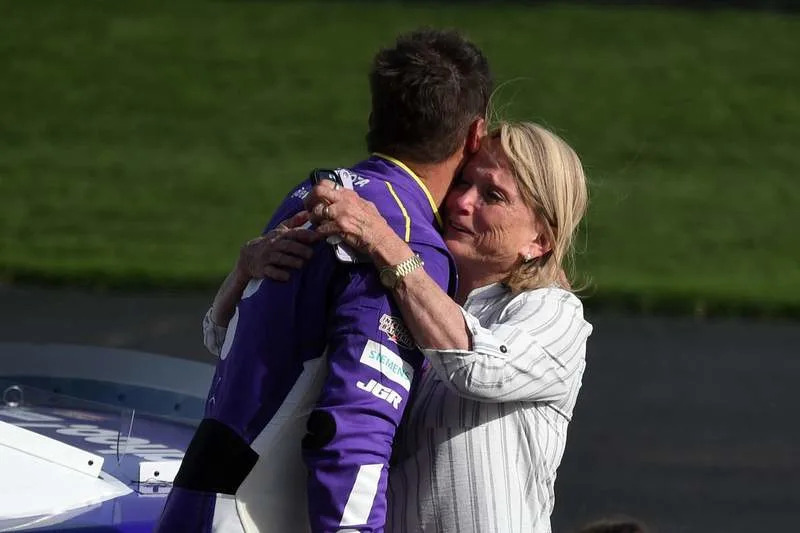 LAS VEGAS, NV – MARCH 15: Denny Hamlin 11 Joe Gibbs Racing Yahoo Toyota celebrates winning the race with his mother Mary Lou Hamlin during the NASCAR, Motorsport, USA Cup Series Pennzoil 400 on March 15, 2026, at Las Vegas Motor Speedway in Las Vegas, NV. Photo by Chris Williams/LVMS/Icon Sportswire AUTO: MAR 15 NASCAR Cup Series Pennzoil 400 EDITORIAL USE ONLY Icon0072603150178