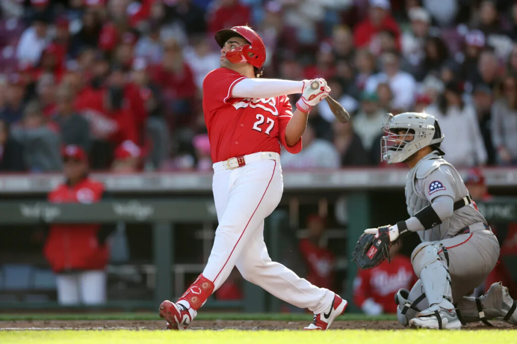 Reds walk off Red Sox in extra innings for first win of 2026 Reds walk off Red Sox in extra innings for first win of 2026