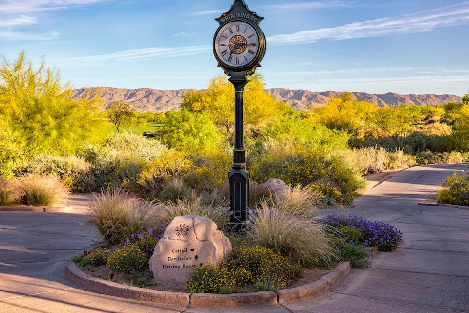 /content/dam/images/golfdigest/fullset/course-photos-for-places-to-play/whirlwind-scottsdale-clock.jpg