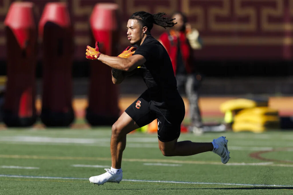 Dolphins conduct top-30 visit with top wide receiver prospect in 2026 NFL Draft