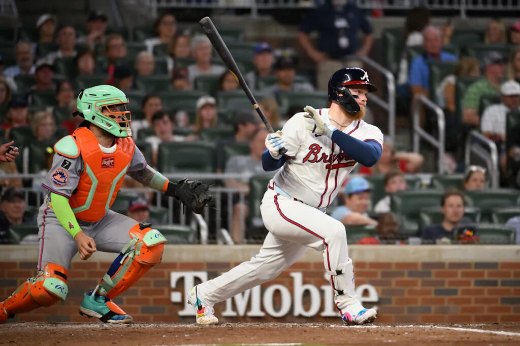 Padres, Alex Verdugo agree on minor-league deal