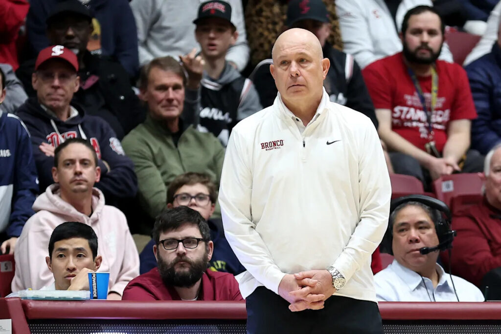 Herb Sendek is still coaching, has Santa Clara believing in Kentucky upset Herb Sendek is still coaching, has Santa Clara believing in Kentucky upset