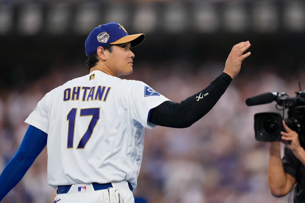 Where to watch Arizona Diamondbacks vs. Los Angeles Dodgers: Live stream, start time, TV channel, odds for Saturday, March 28 Where to watch Arizona Diamondbacks vs. Los Angeles Dodgers: Live stream, start time, TV channel, odds for Saturday, March 28