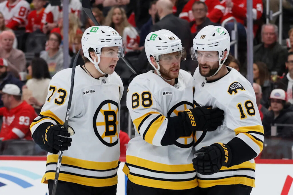 Bruins beat the Red Wings 4-2 in an Eastern Conference wild-card showdown