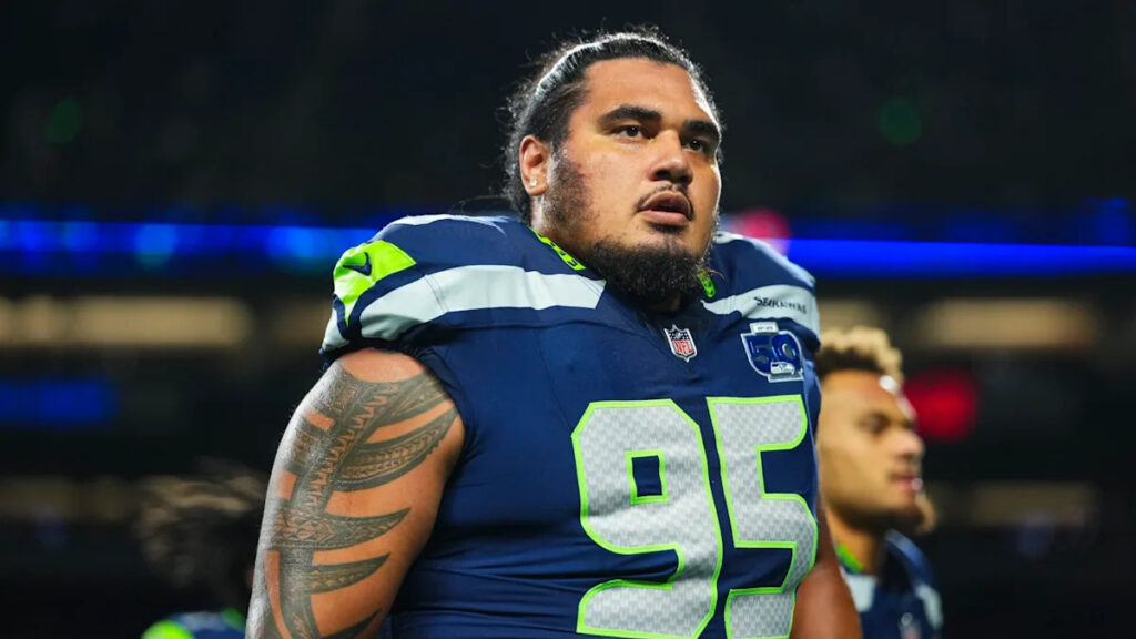 Seahawks re-sign defensive tackle Brandon Pili Seahawks re-sign defensive tackle Brandon Pili