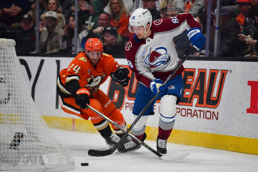 Recap: Avalanche clip Ducks 5-1 Recap: Avalanche clip Ducks 5-1