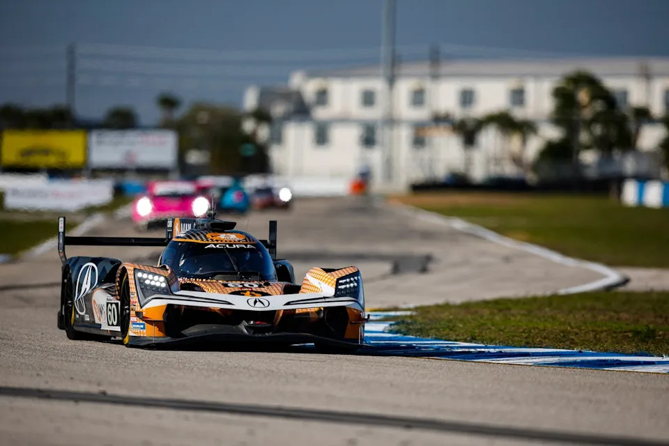 #60 Acura Meyer Shank Racing w/Curb Agajanian Acura ARX-06: Tom Blomqvist, Colin Braun, Scott Dixon