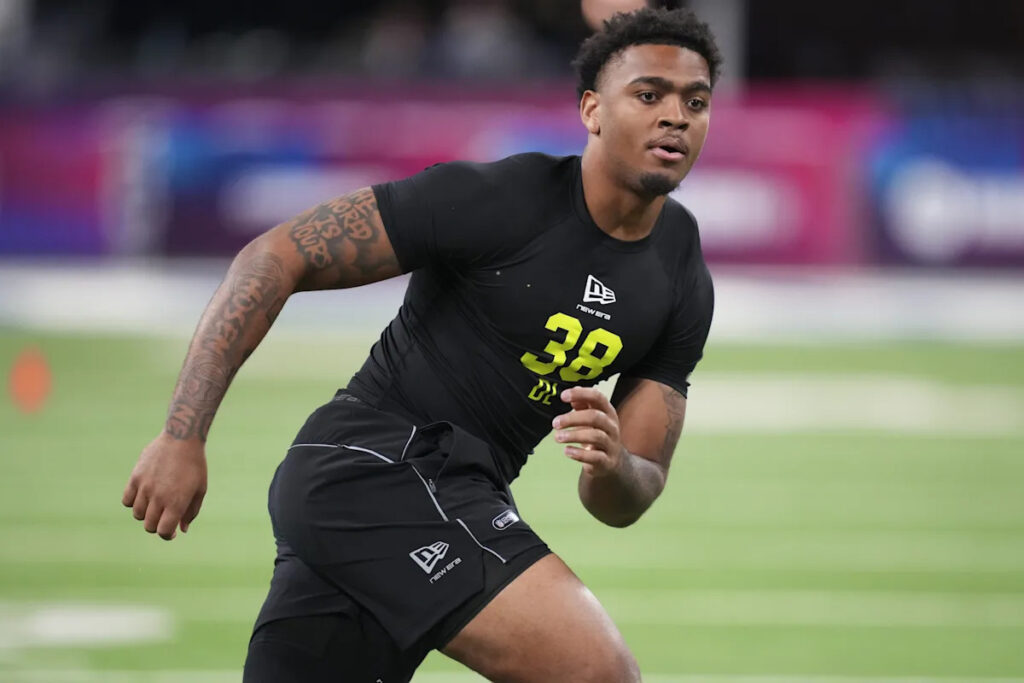 Chiefs and Bengals are 2 teams to watch for Keldric Faulk, per report Chiefs and Bengals are 2 teams to watch for Keldric Faulk, per report