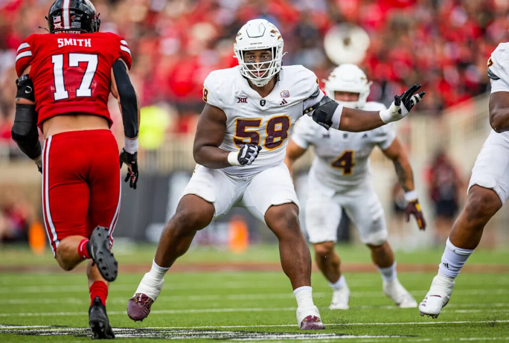 Patriots showing serious interest in ascending tackle prospect Patriots showing serious interest in ascending tackle prospect