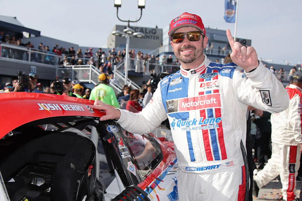 NASCAR Cup Series at Las Vegas lineup, TV schedule for Sunday’s race NASCAR Cup Series at Las Vegas lineup, TV schedule for Sunday’s race