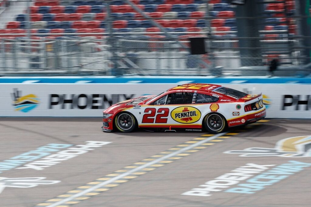 NASCAR Cup Phoenix practice and qualifying suggests promising race