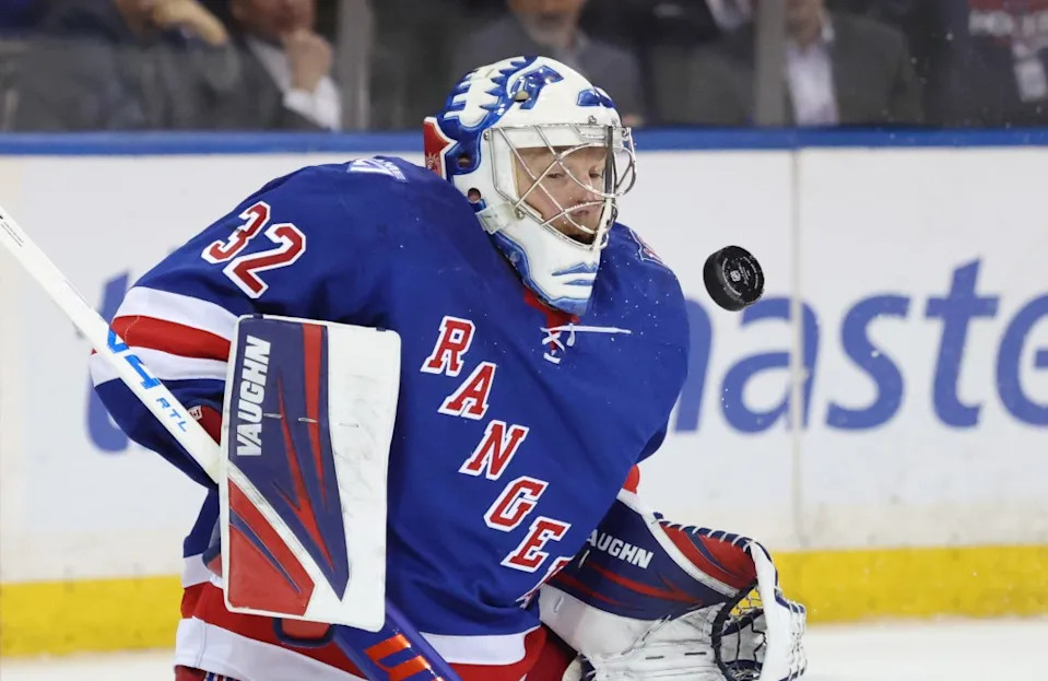 Jonathan Quick makes a save on Tuesday night. Charles Wenzelberg / New York Post