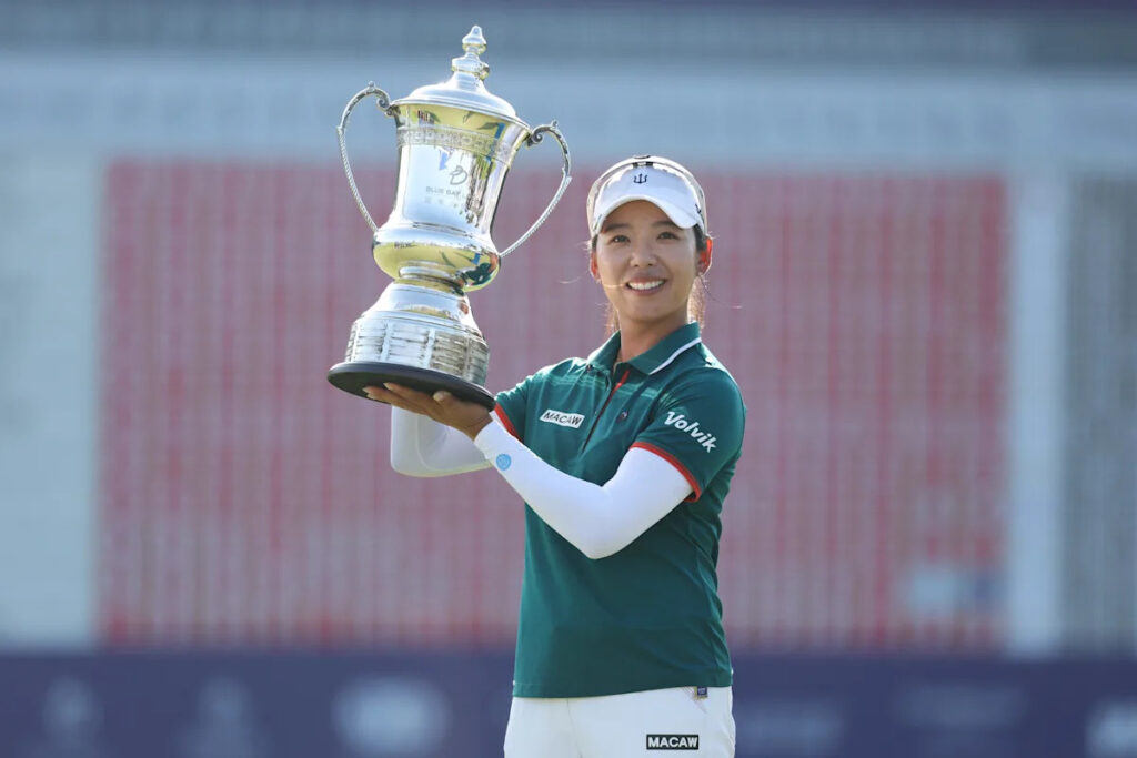 LPGA player fights through ‘terrible golf,’ ends 9-year victory drought