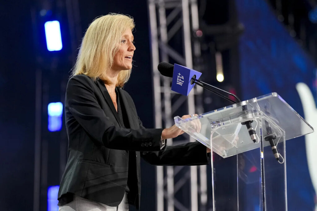 NY Giants free agency contracts, salary cap tracker NY Giants free agency contracts, salary cap tracker