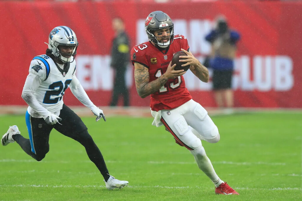 Where does the Mike Evans signing rank among all teams in free agency?