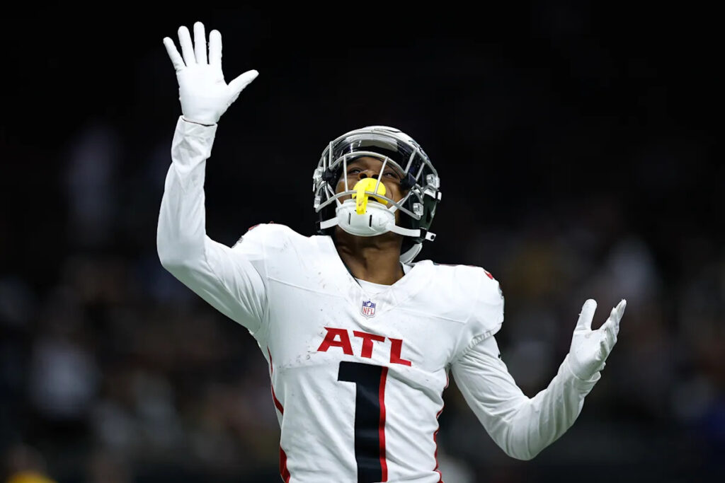 Eagles reportedly had interest in Darnell Mooney before he signed with the Giants Eagles reportedly had interest in Darnell Mooney before he signed with the Giants