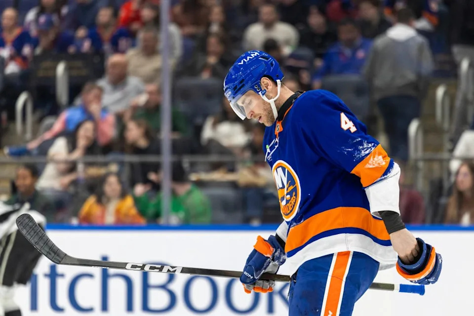 New York Islanders Carson Soucy reacts during the second period against the Los Angeles Kings. Corey Sipkin for the NY POST