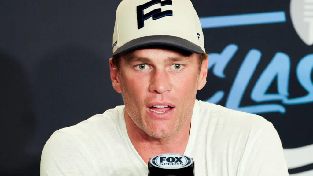 Tom Brady skips over question about failed Maxx Crosby trade