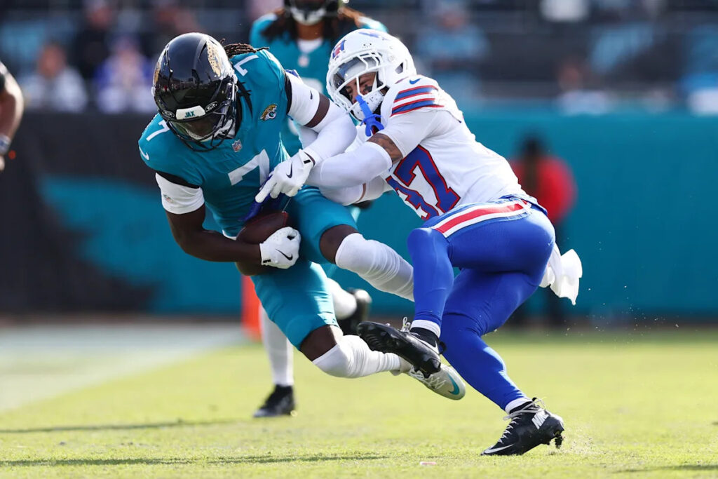 4 NFL trades that make sense, including Maxx Crosby and Brian Thomas Jr