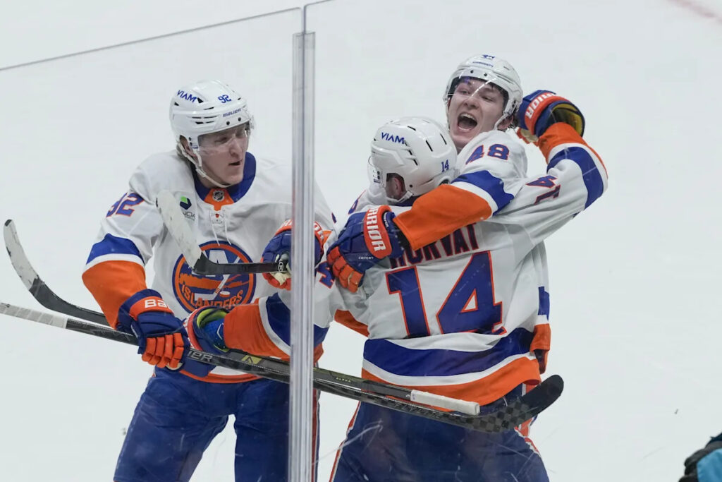 Islanders 2, Sharks 1 (OT): Horvat winner keeps Isles perfect in overtime