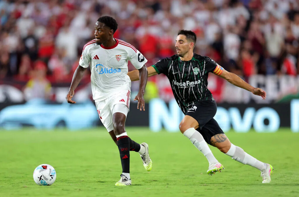 Manchester United add second La Liga midfielder to transfer shortlist