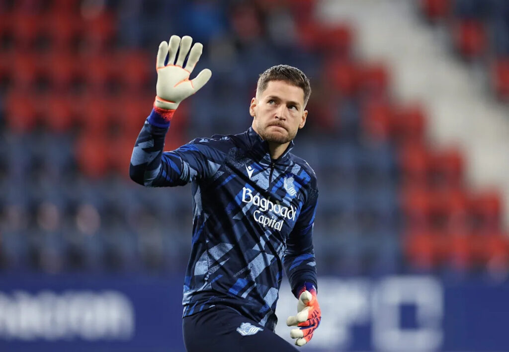 Barcelona in talks to sign Spain international with €15m release clause Barcelona in talks to sign Spain international with €15m release clause