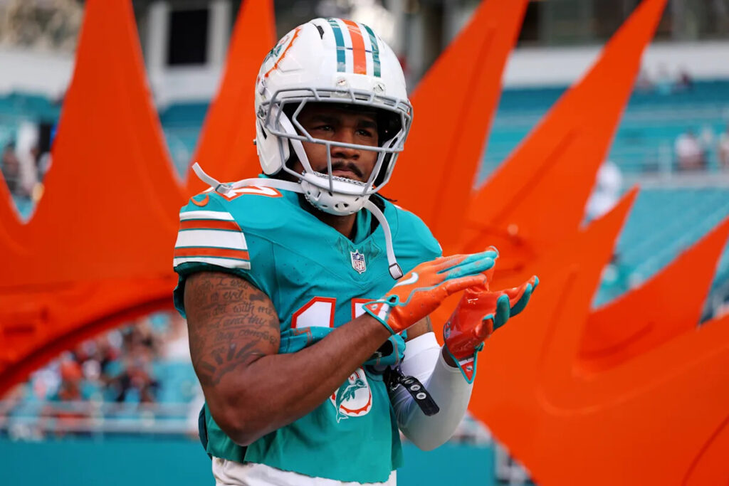 Salary Cap ramifications of Broncos trade for Jaylen Waddle