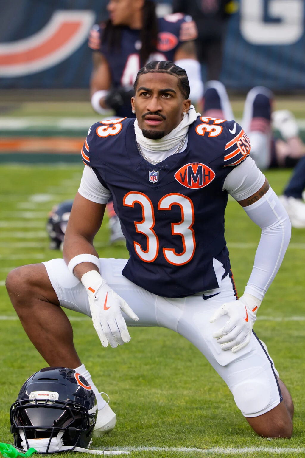 Report: Chicago Bears re-sign Jaylon Jones Report: Chicago Bears re-sign Jaylon Jones