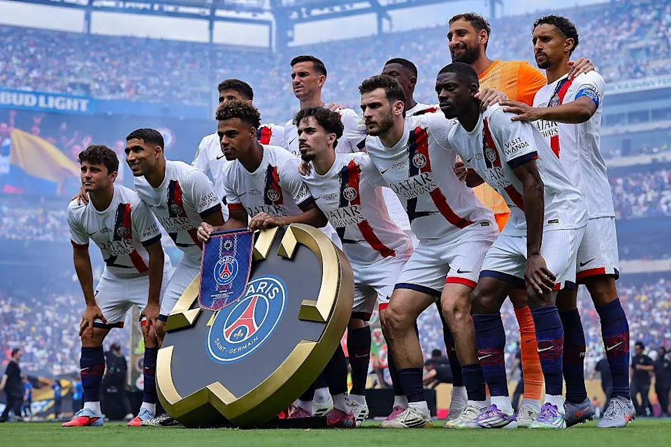 Paris St-Germain players pose for a team photo
