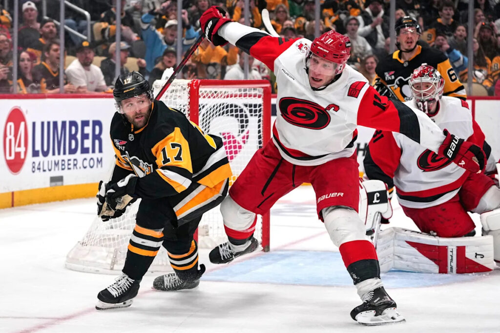 Hurricanes score 3 time on the power play in a 5-1 win over the Penguins Hurricanes score 3 time on the power play in a 5-1 win over the Penguins