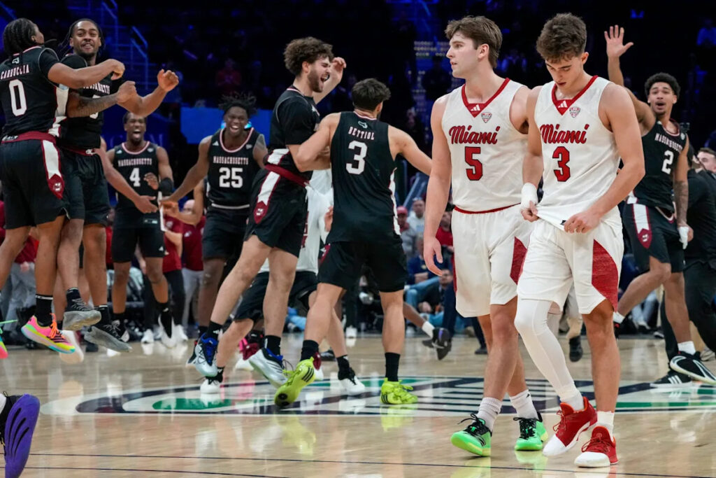 These 10 teams have most at stake in March Madness bracketology