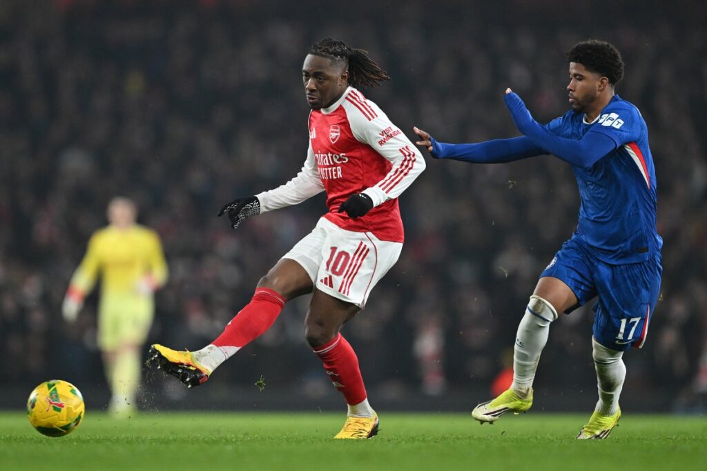 Is Arsenal v Chelsea on TV? Channel, kick-off time and how to watch Premier League clash Is Arsenal v Chelsea on TV? Channel, kick-off time and how to watch Premier League clash