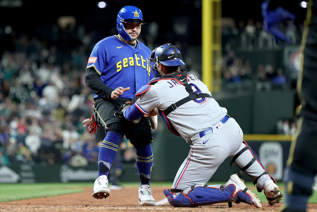 Mariners get their fannies spanked by Rangers 5-0