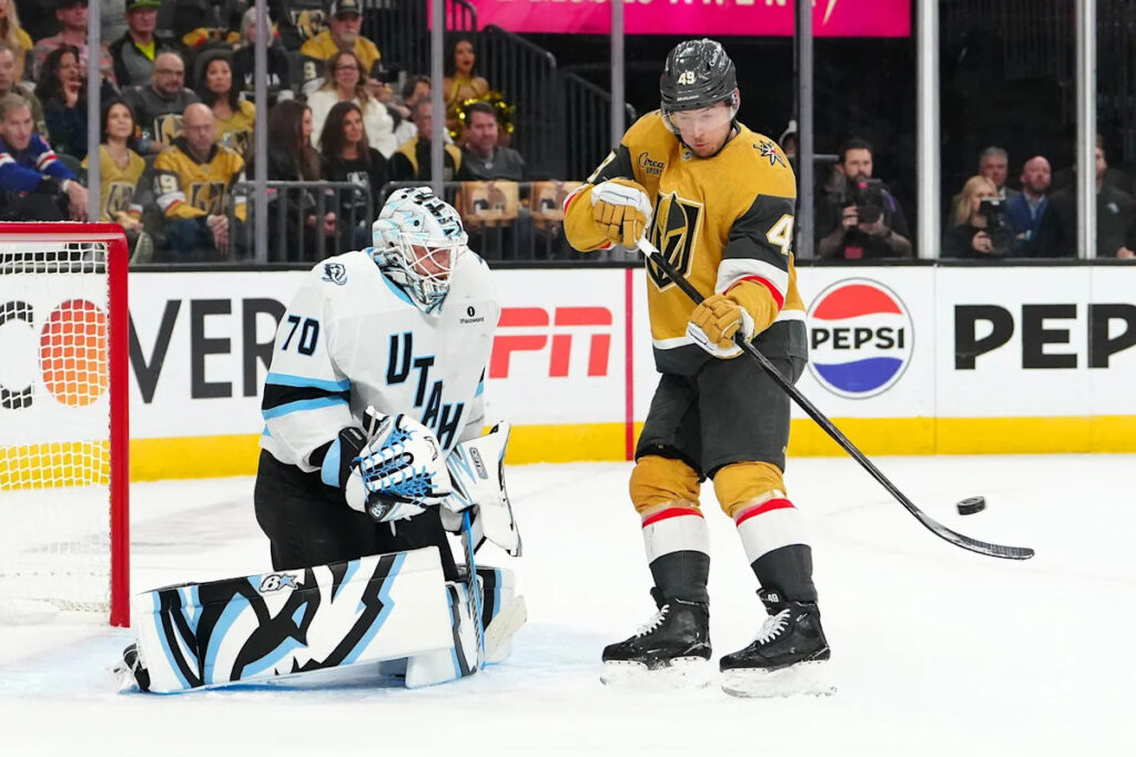 Golden Knights Lose Home Ice, As Mammoth Win Game 2, 3-2