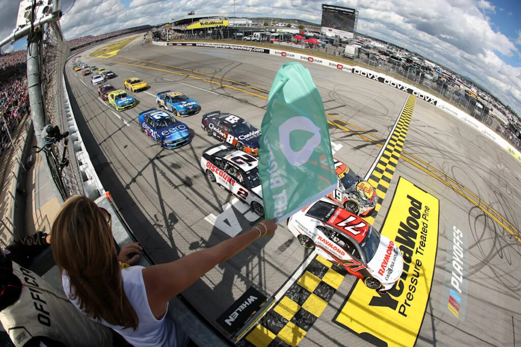 NASCAR reveals green-flag times for Talladega in April 2026