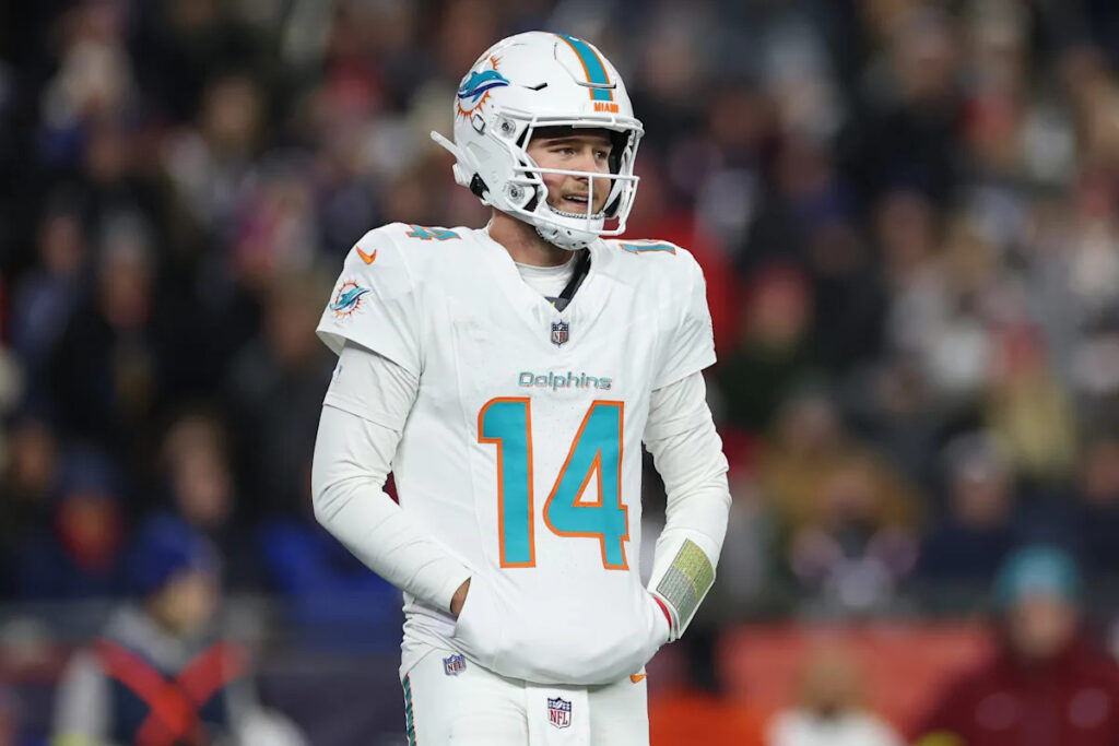 Will the Dolphins draft a quarterback – The Splash Zone 4/3/26