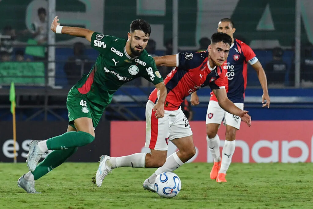 📹 After Carlos Miguel’s blunder, Palmeiras are held by Cerro