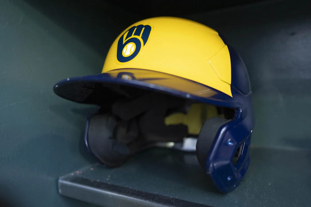Updated Milwaukee Brewers Roster – Yahoo Sports